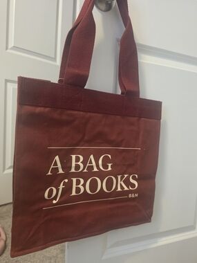NWT Barns And Noble 'A Bag of Books' Tote Canvas